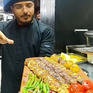 تخته سرو در رستوران